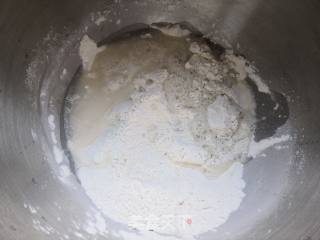 巧克力蔓越莓面包的做法步骤：2