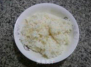 青瓜黑木耳鸡蛋炒饭的做法步骤：1