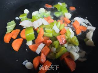 胡萝卜肉末煸炒莲藕丁的做法步骤：3
