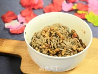肉末荞麦面的做法步骤：8