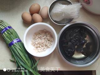 薄皮韭菜鸡蛋馅饼的做法步骤：9