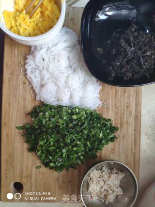 薄皮韭菜鸡蛋馅饼的做法步骤：10
