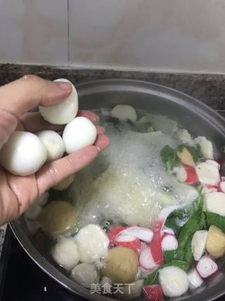肉丸蔬菜米粉汤的做法步骤：4