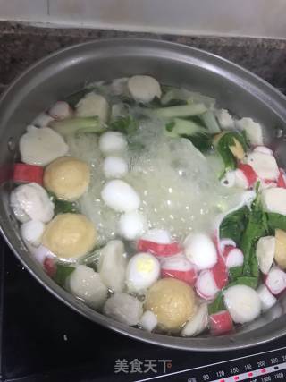 肉丸蔬菜米粉汤的做法步骤：5