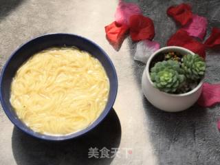 鸡汤素面的做法步骤：4