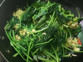鸡蛋炒菠菜的做法步骤：7