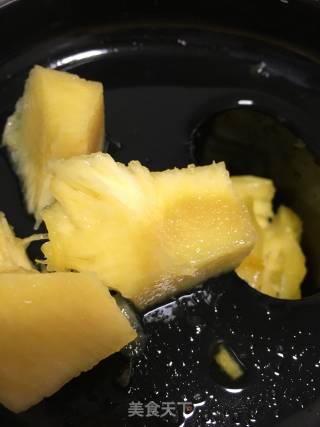 菠萝芦柑汁的做法步骤：3