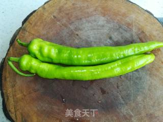 辣椒炒肉的做法步骤：1