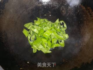 辣椒炒肉的做法步骤：7