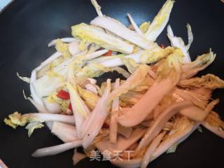 白菜炒白蘑菇的做法步骤：3