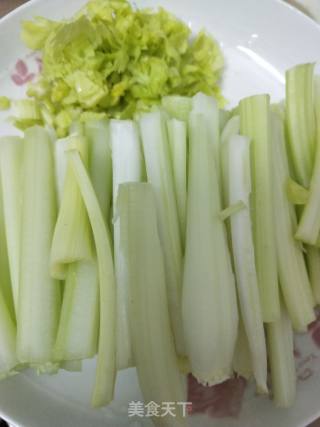 小炒牛肉的做法步骤：1
