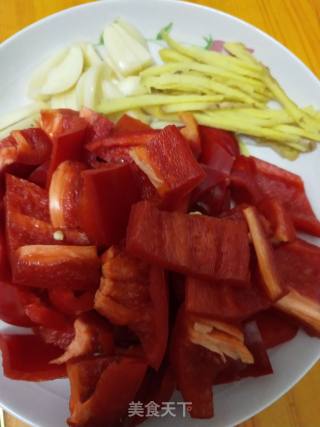 小炒牛肉的做法步骤：2
