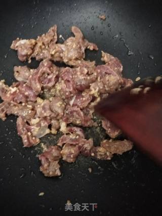 小炒牛肉的做法步骤：6