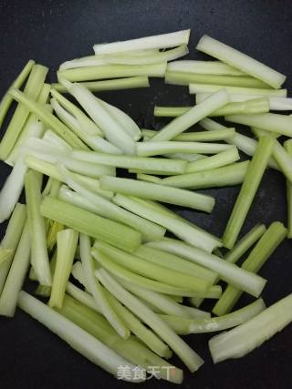小炒牛肉的做法步骤：7