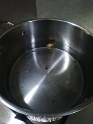 回锅肉的做法步骤：2