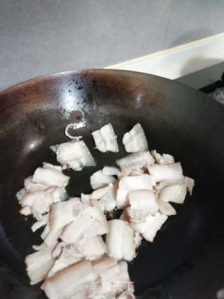 回锅肉的做法步骤：5