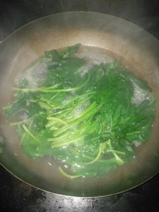 凉拌菠菜金针菇的做法步骤：3