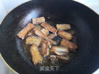 酥带鱼的做法步骤：5