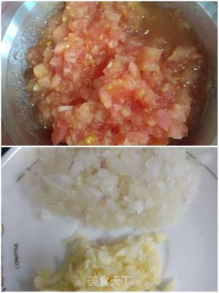 平底锅版牛肉披萨的做法步骤：1