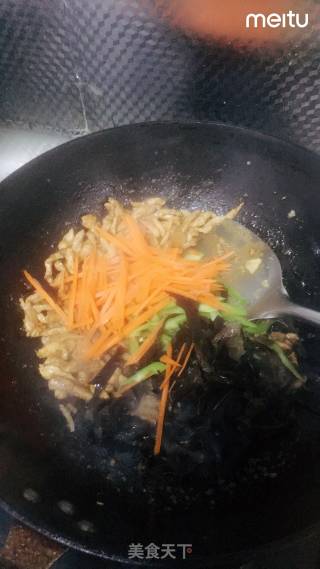 鱼香肉丝的做法步骤：8