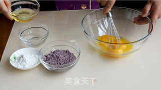 紫米戚风蛋糕的做法步骤：3