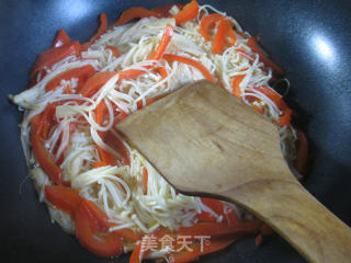 红椒炒金针菇的做法步骤：8