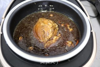 电饭煲版酱牛肉的做法步骤：8