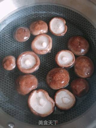 香油炒肉片的做法步骤：2