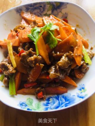 胡萝卜炒牛肉的做法步骤：7