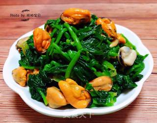 菠菜拌海虹的做法步骤：8