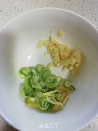 醋溜土豆丝的做法步骤：2