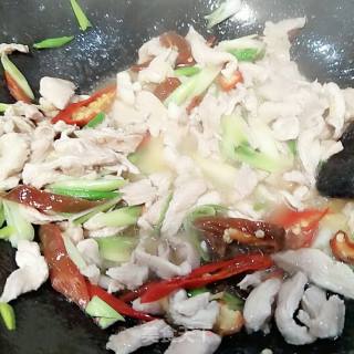 小炒肉的做法步骤：7