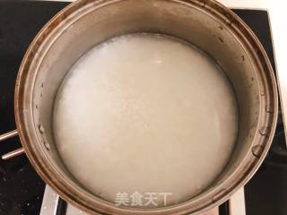 米酒蛋花汤的做法步骤：1