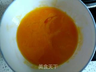 木耳炒鸡蛋的做法步骤：2