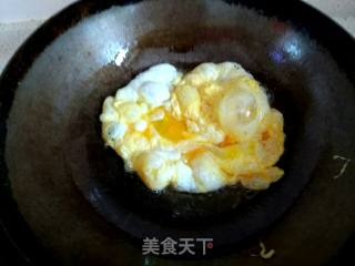 木耳炒鸡蛋的做法步骤：4