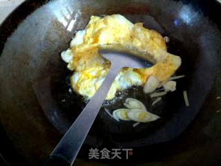 木耳炒鸡蛋的做法步骤：5