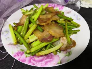 腊肉蒜苗的做法步骤：12