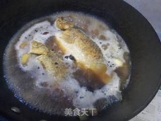 家熬鲫鱼的做法步骤：9