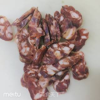 腊肠炒白菜的做法步骤：1