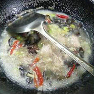 黑木耳毛豆烧排骨的做法步骤：8