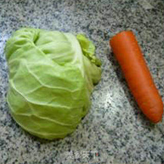 胡萝卜里脊肉炒圆白菜的做法步骤：1