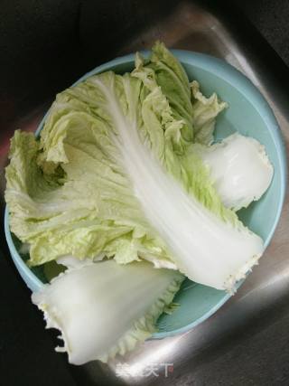 豆皮炒白菜的做法步骤：1