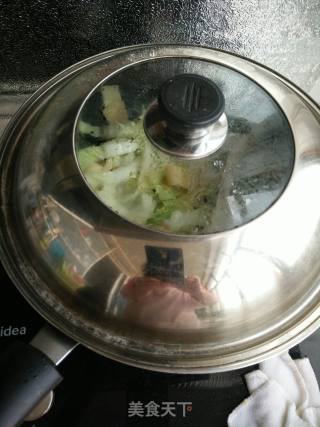 豆皮炒白菜的做法步骤：16