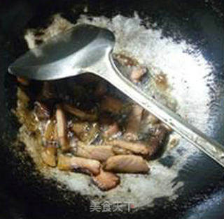 香芹炒酱肉的做法步骤：6