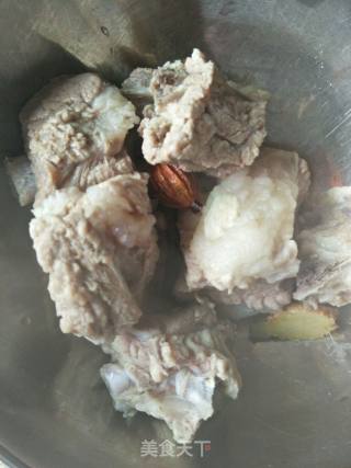 排骨焖饭的做法步骤：5