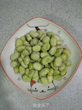 炒蚕豆的做法步骤：2
