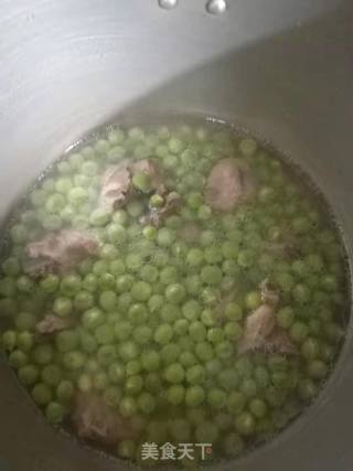 排骨雪豆汤的做法步骤：3