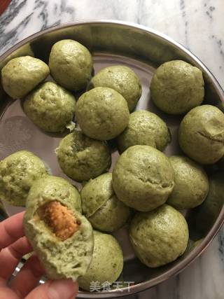 鲜艾叶包子的做法步骤：6