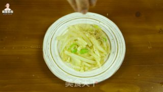 韩式炒萝卜条的做法步骤：10
