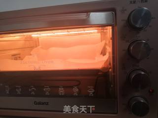 戚风蛋糕片的做法步骤：9